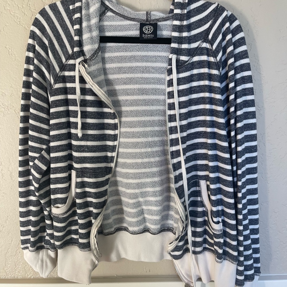 Stripped zip up